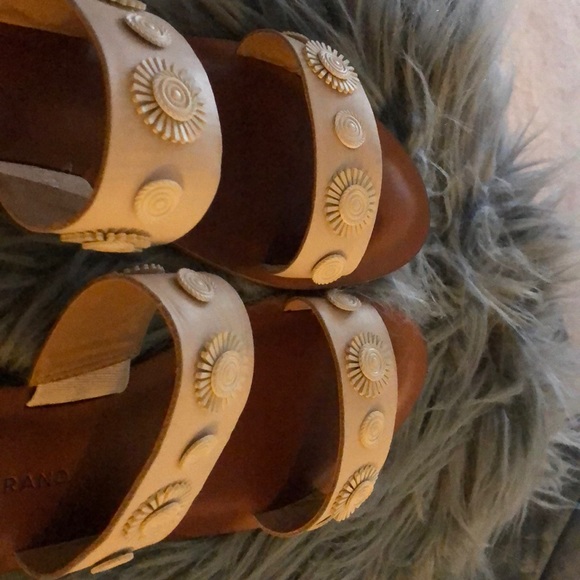 Sandals - Picture 4 of 4